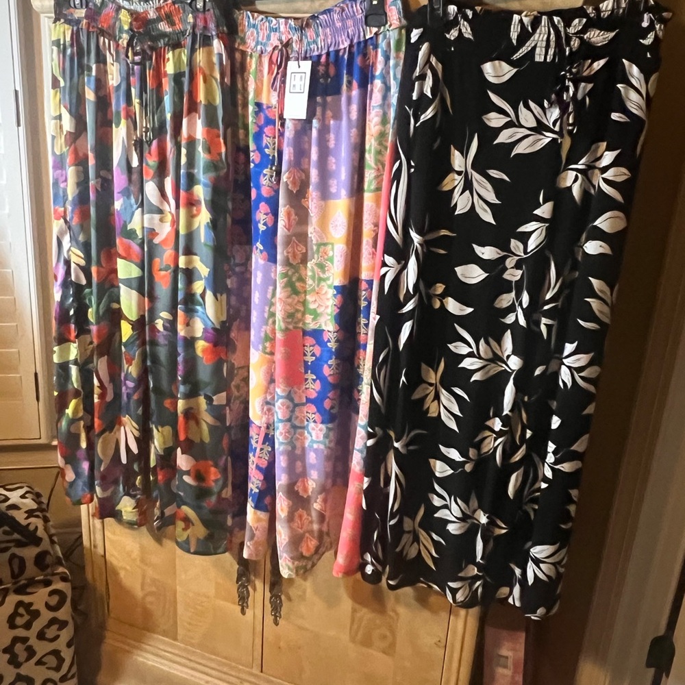 Colorful and Black Floral Maxi pants
